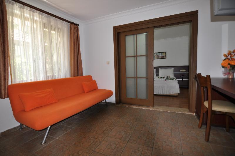 Longhouse Inn Hotel Dalyan Extérieur photo